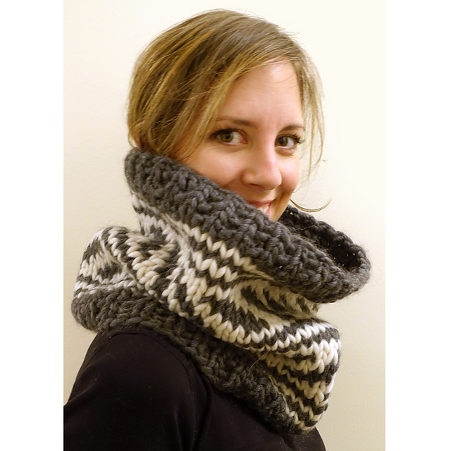 Love Wool Colorwork Cowl