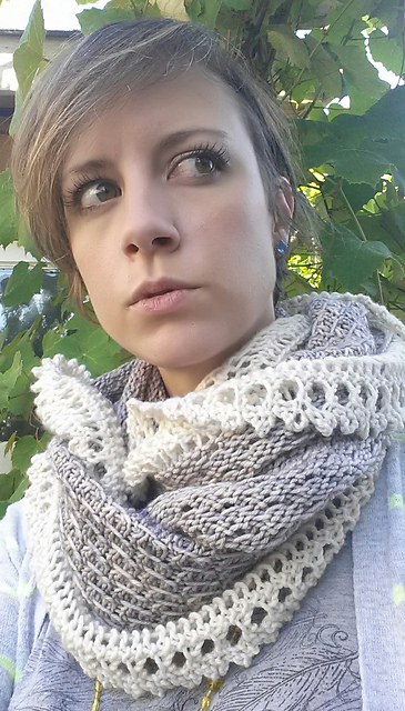 Cosmopolitan Frill Cowl