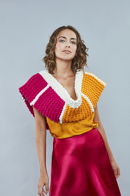 Paola Colorblock Cowl