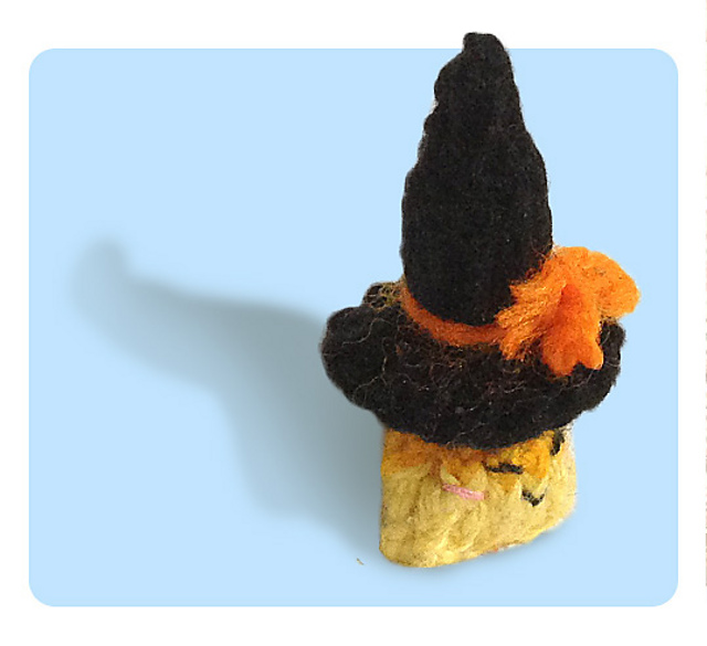 Tiny Witch Hat