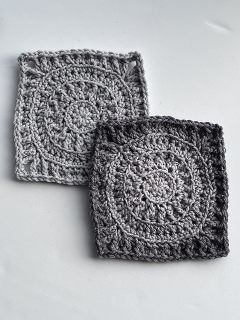 Sundial Blanket Square