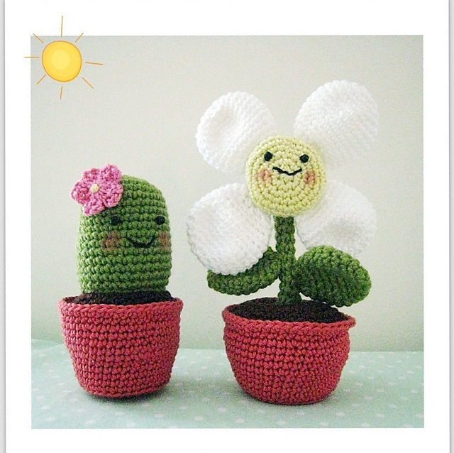 Amigurumi Flower and Cactus