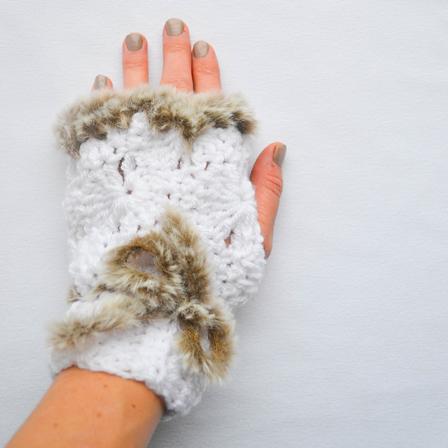 Cozy Cathy Fingerless Gloves