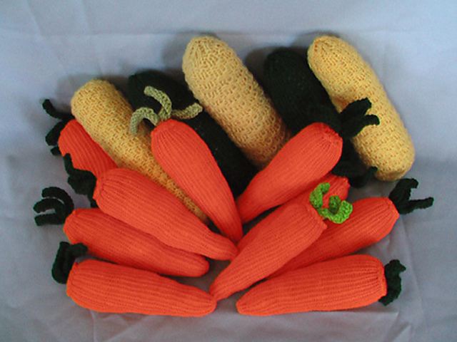Knitted Vegetables for Thanksgiving Centerpiece