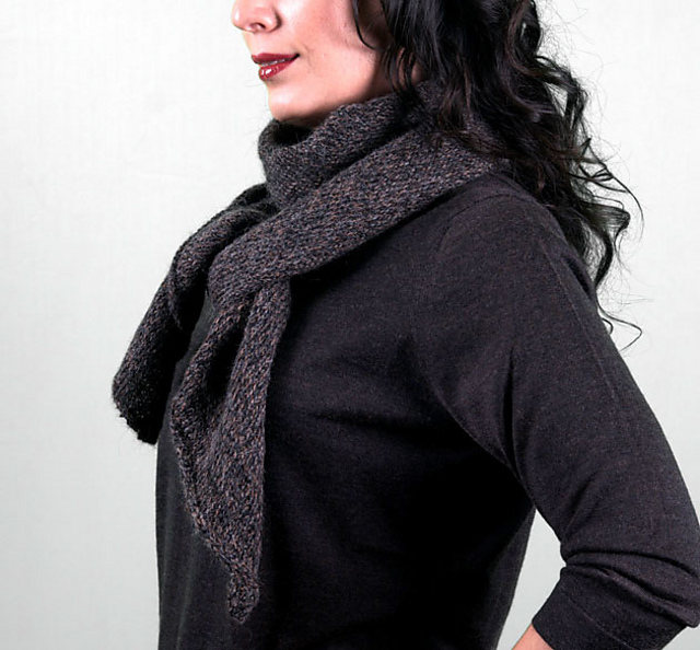Lucania Scarf DK