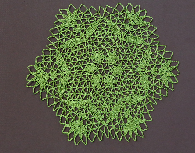 Carnation Doily in Delta Crochet