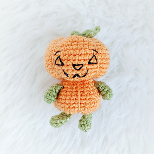 Mini Pumpkin Kid