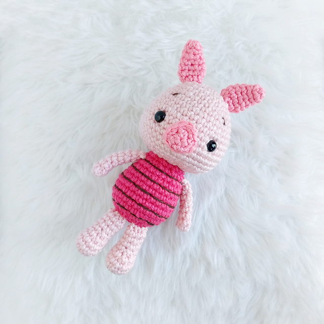 Snuggle Piglet