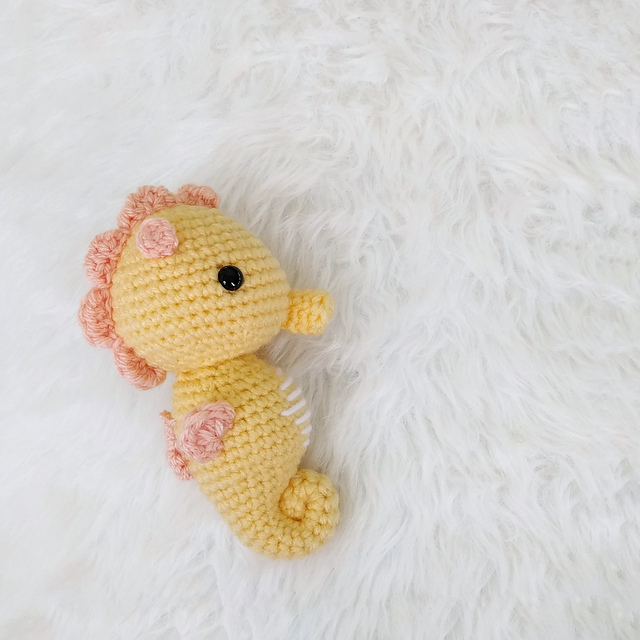 Snuggle Seahorse