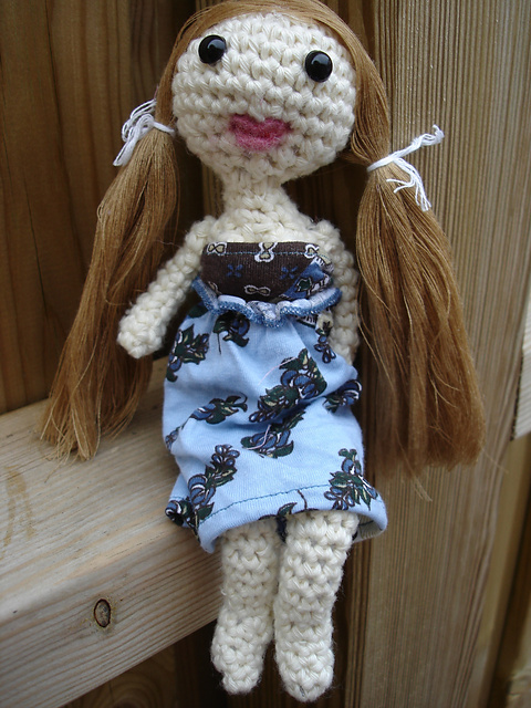 Vera - The amigurumi girl