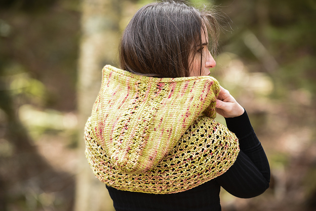 Alfresco Hooded Cowl