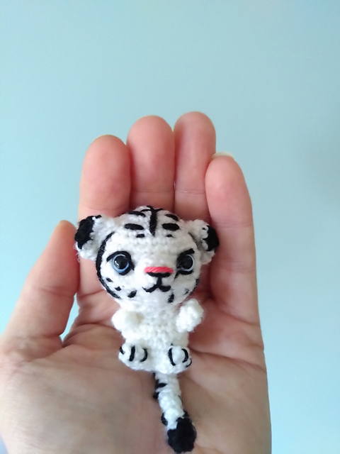 mini white tiger