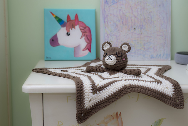 Brown Bear baby blanket