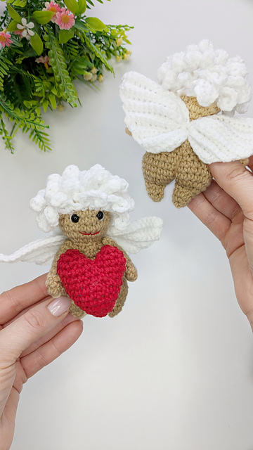 Cupid with a Heart