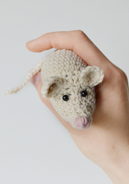 Little mouse toy