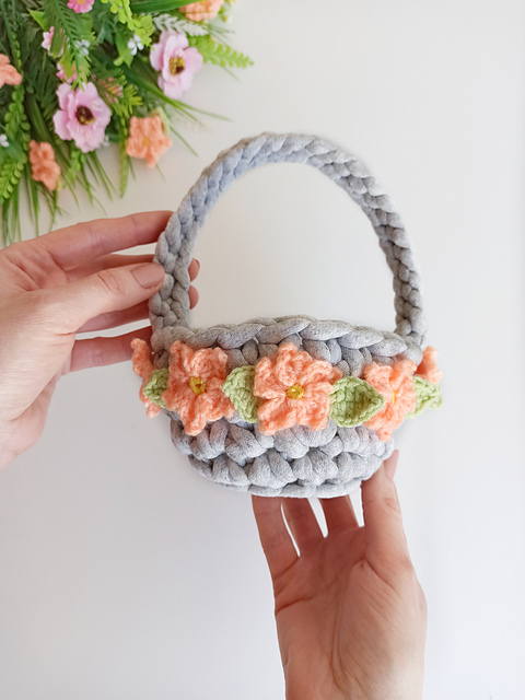 Mini basket