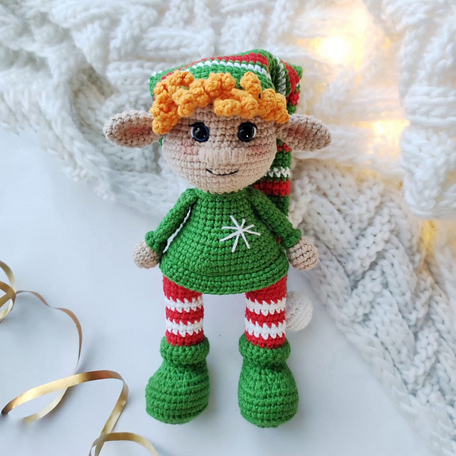 Crochet Christmas Elf toy (Santa's helper)
