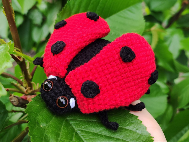 crochet Ladybug