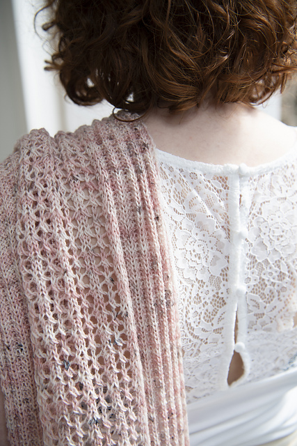 Febe Shawl