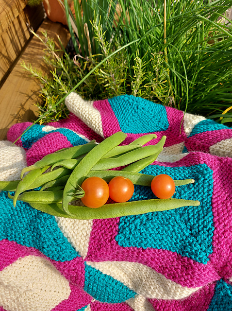'Fragmented' Pythagorean Blanket