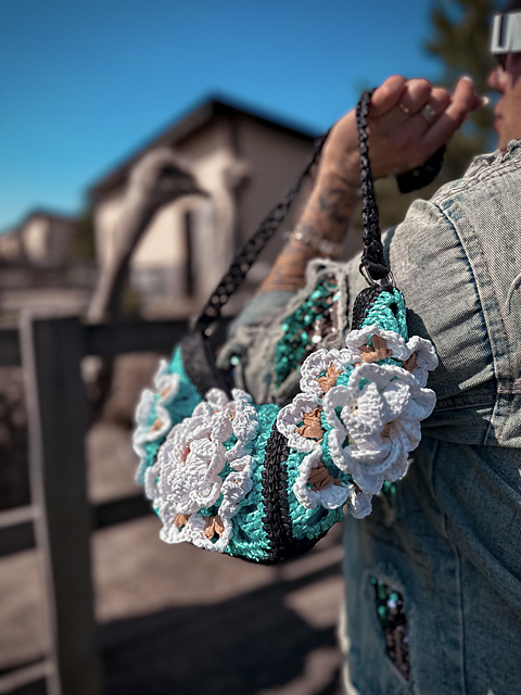 Water lily bag