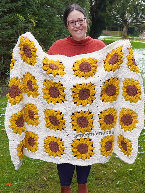 Ravelry: Sunflower Squish Rug & Blanket pattern by Meema Makes