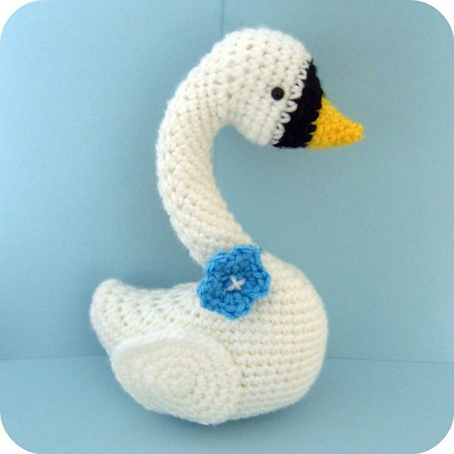 Ravelry: Swan Amigurumi pattern by Amy Gaines