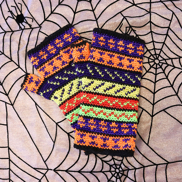 Haunted Handwarmers (crochet)