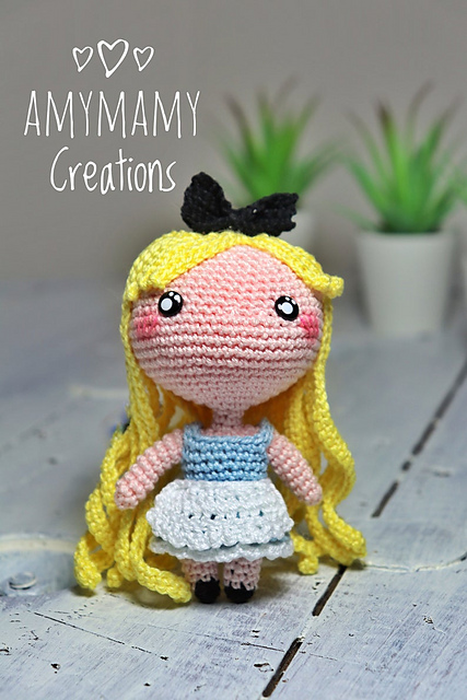 Alice in Wonderland amigurumi