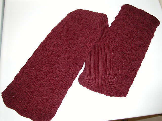 Scalloped Scarf