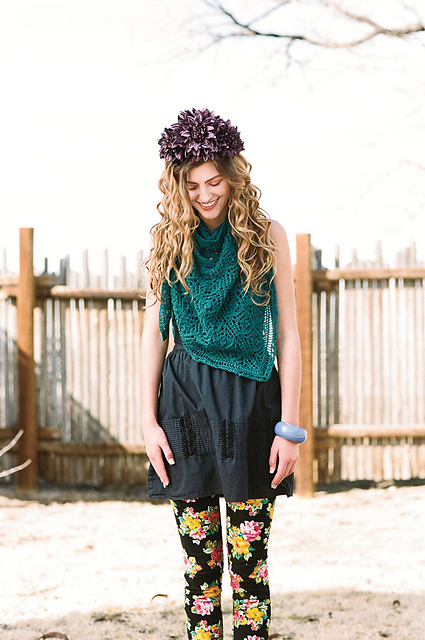 Valois Shawl