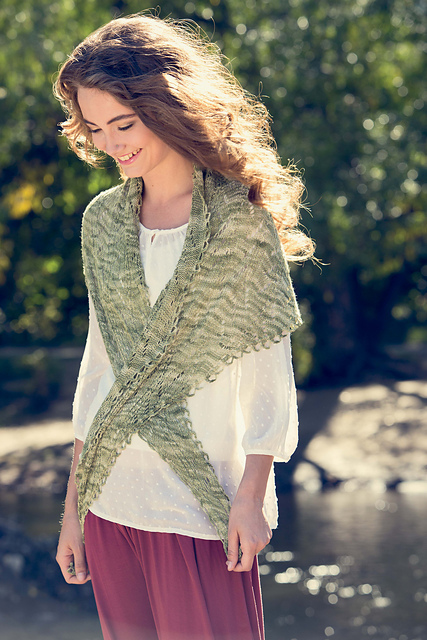 Mallory Hills Shawlette