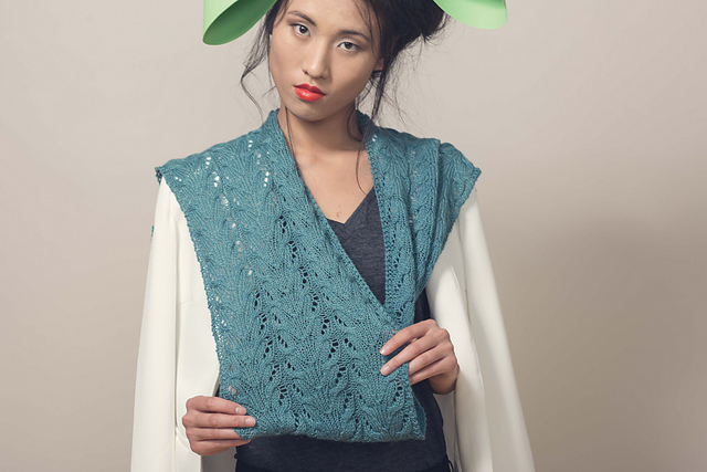 Quetzal Cowl