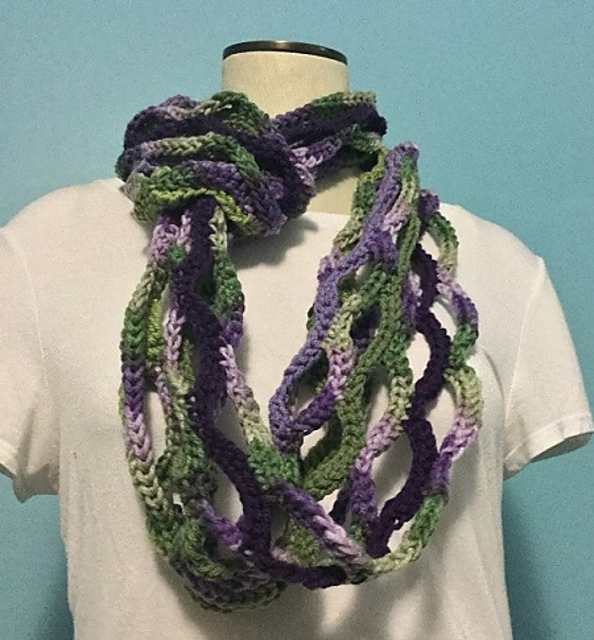 La Fantasie Violette Infinity Scarf