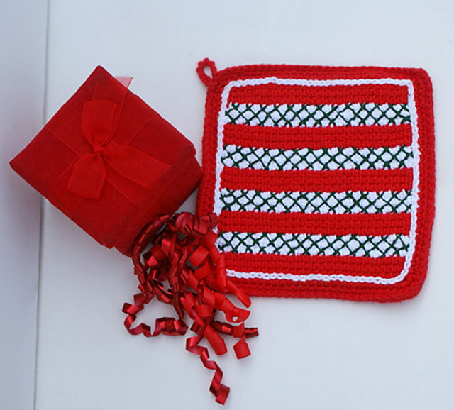 Christmas Potholders With Cross Stitch Stripes