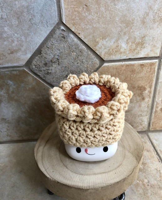Pumpkin Pie Mug Hat