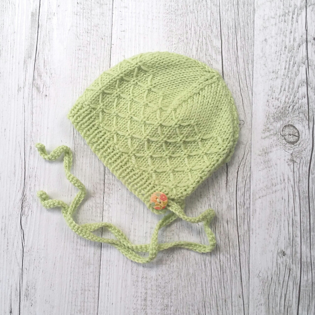 #4 Little Lattice Bonnet