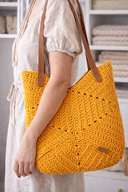Sunny Granny Tote