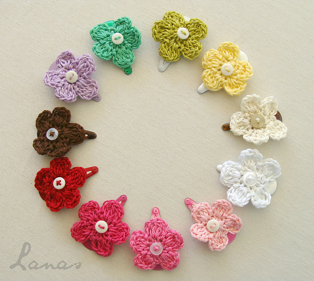 Simple Flowers on Hairclips