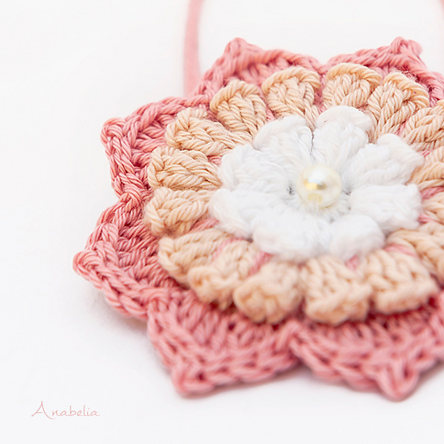 Eight Petals Flower