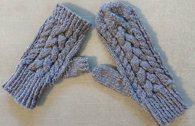 Saddle Ridge Mittens