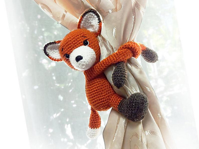 Fox Curtain Tiebacks