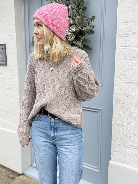 Skye Cable Sweater- DK