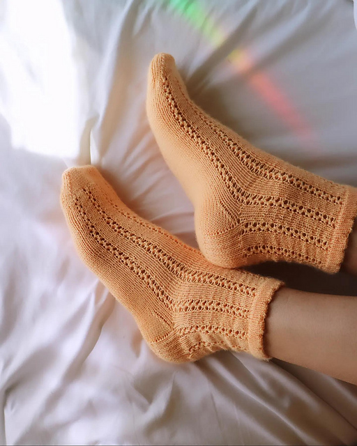 【新品】THE TOE Piccadilly Knit Ravelry: Rebecca Socks pattern by Andie Solar