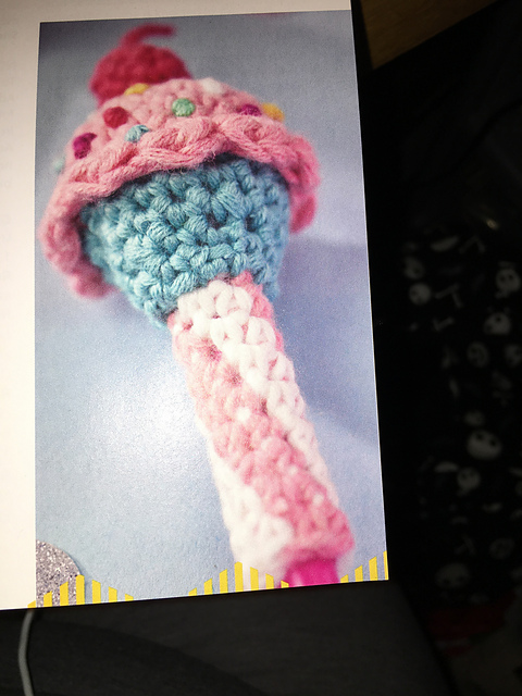 Cupcake Pencil Topper