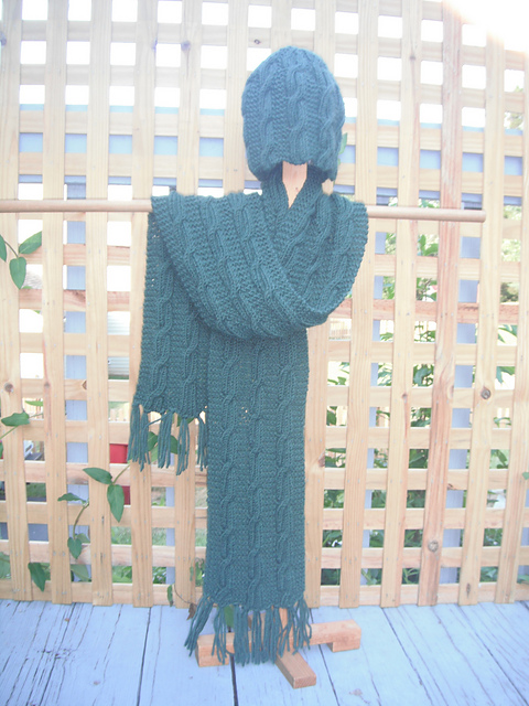 Reversible Cabled Scarf and Hat