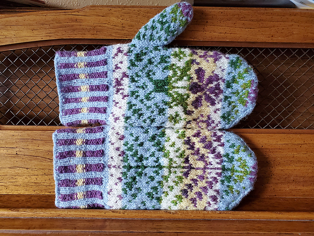 Blooming Grace Mittens
