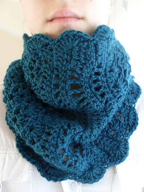 Collioure cowl crochet