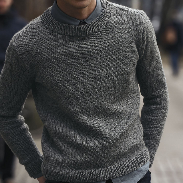01 Figurbetonter  Herrenpullover