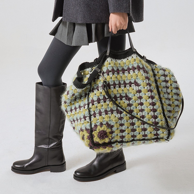 22 Tasche  aus Granny-Square-Motiven